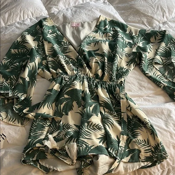 Pink Lily Leaf Print Romper - Picture 2 of 3